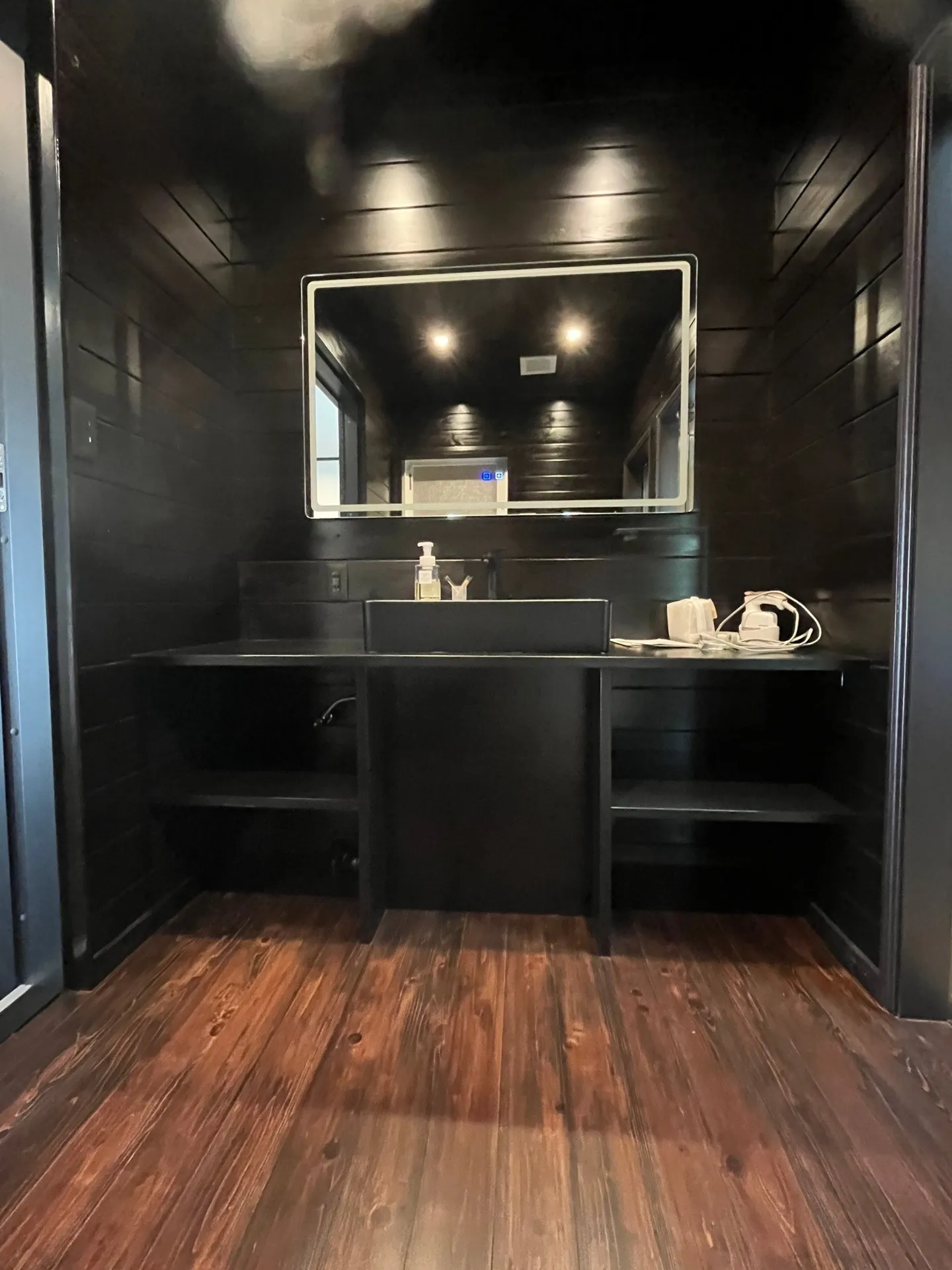 残暑お見舞い申し上げます